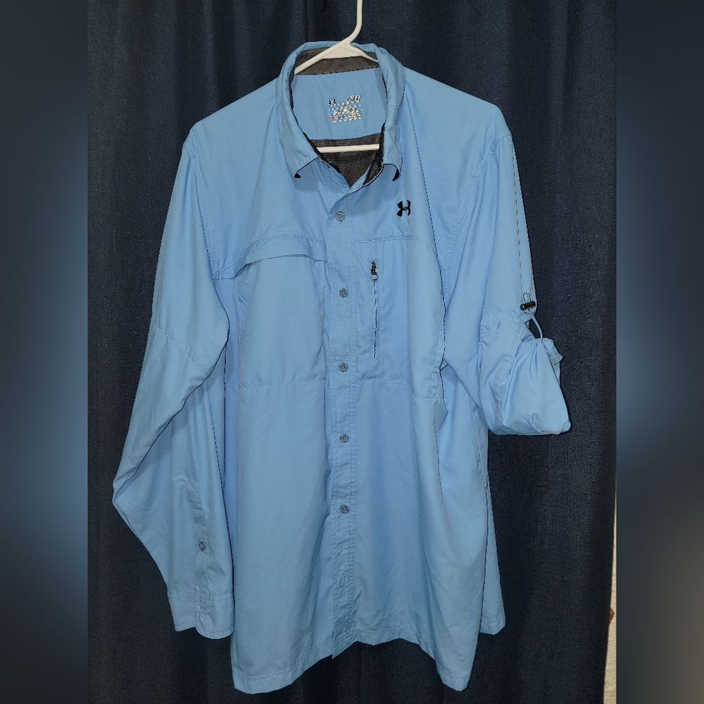 Men's Xl Under Armour Long Sleeve Buttom Up Heat Gear Shirt